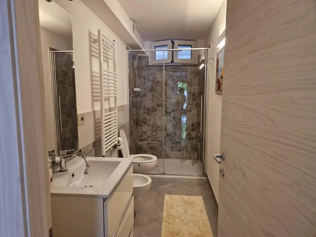 게스트하우스 Disma Rooms Fiumaretta di Ameglia