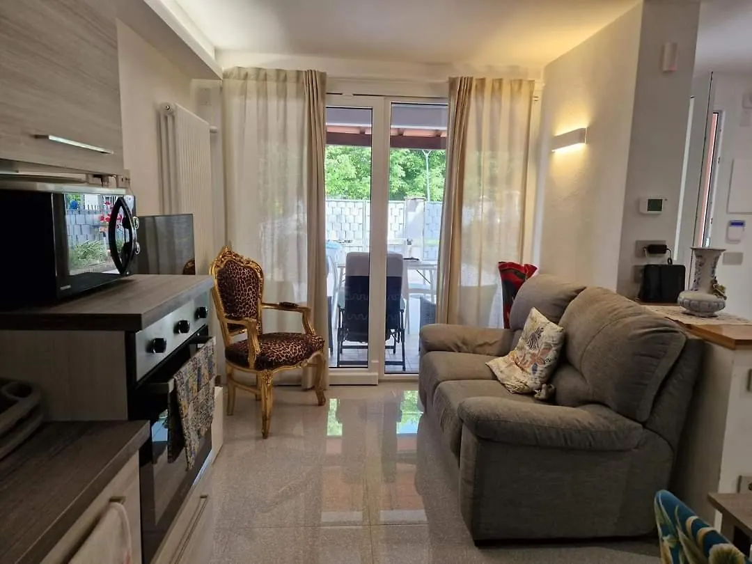 게스트하우스 Disma Rooms Fiumaretta di Ameglia